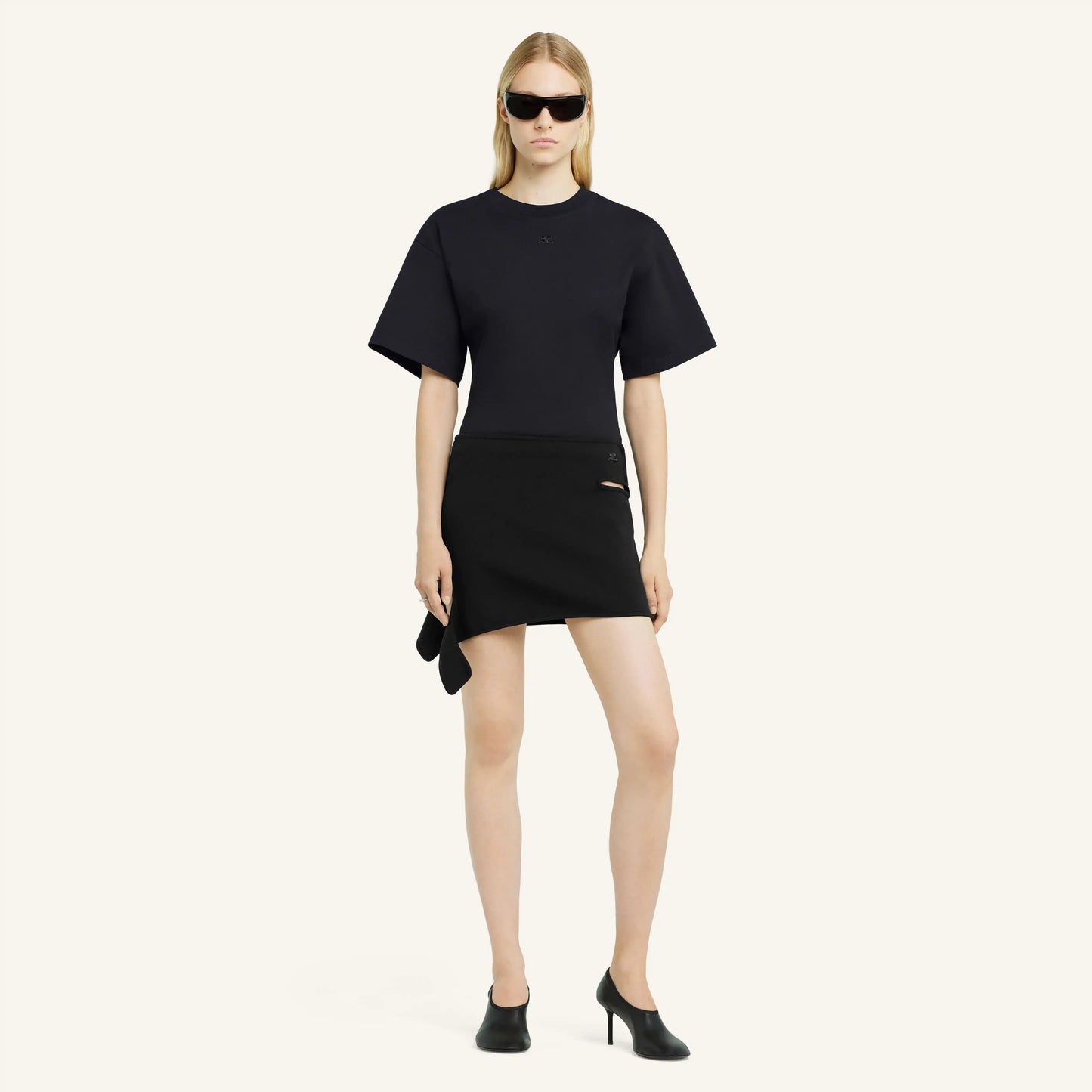 FITTED T-SHIRT