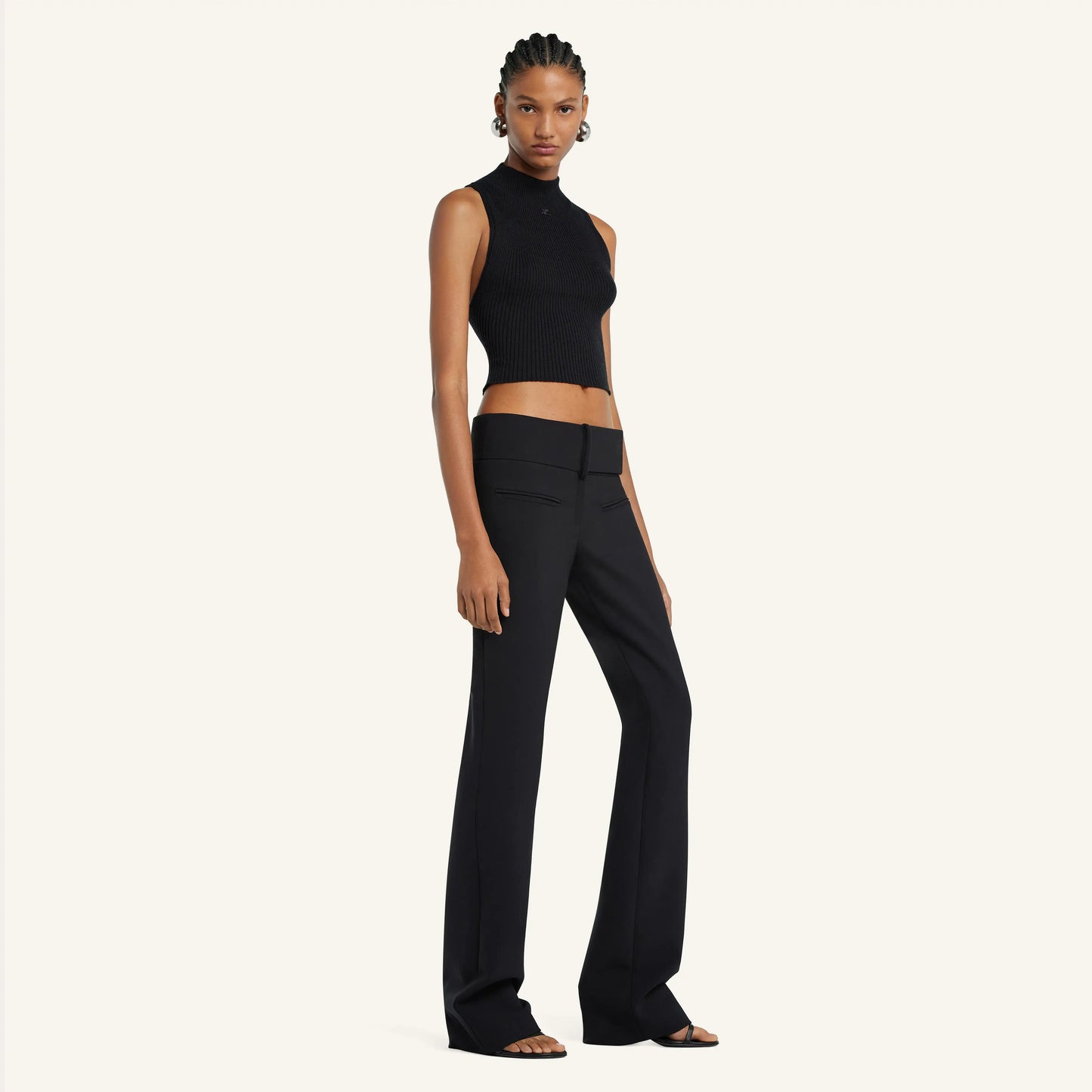 MOCKNECK LIGHT RIB CROPPED TOP