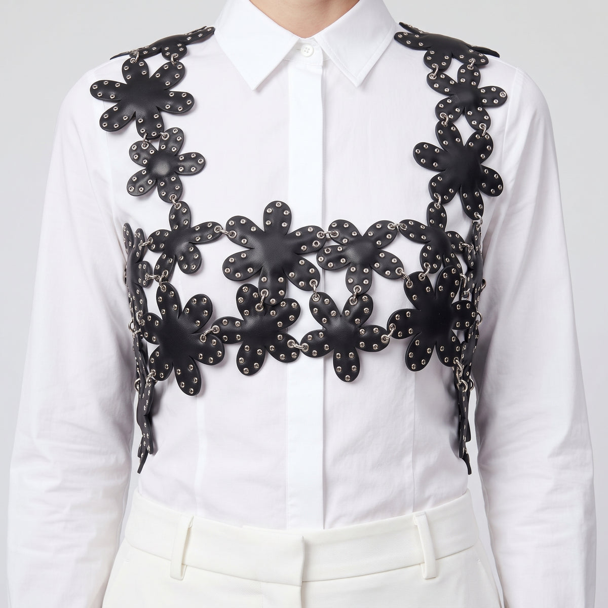 NOIR KEI NINOMIYA Studded Floral Harness Vest - view 5