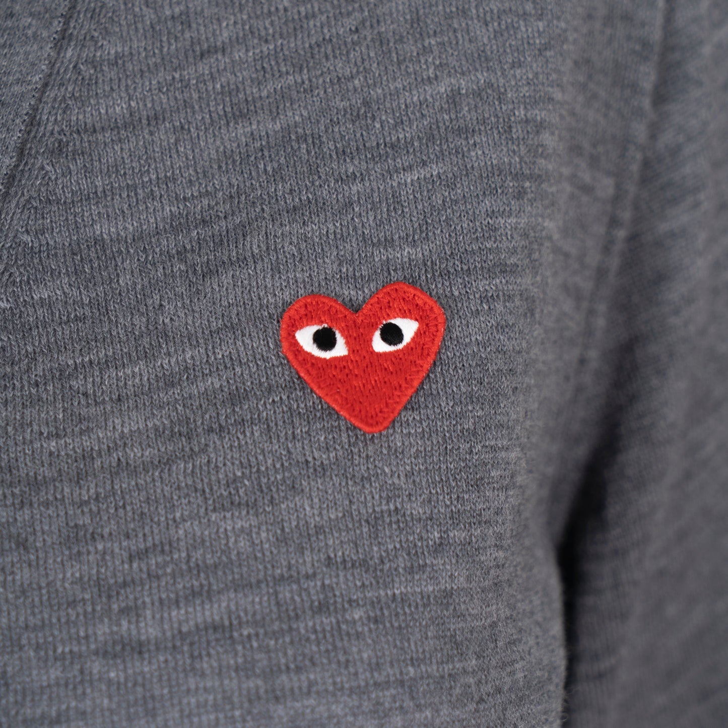 Heart-patch wool cardigan v neck