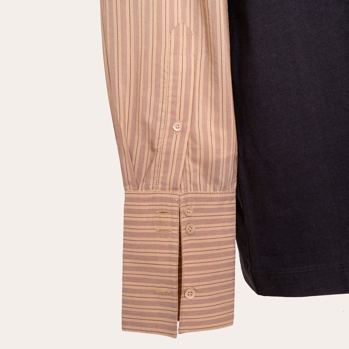 Contrast sleeves tee