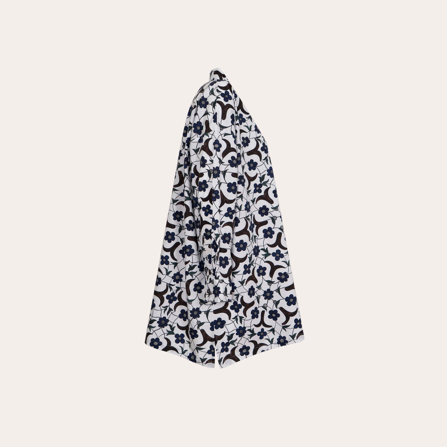 Shirt with collar
