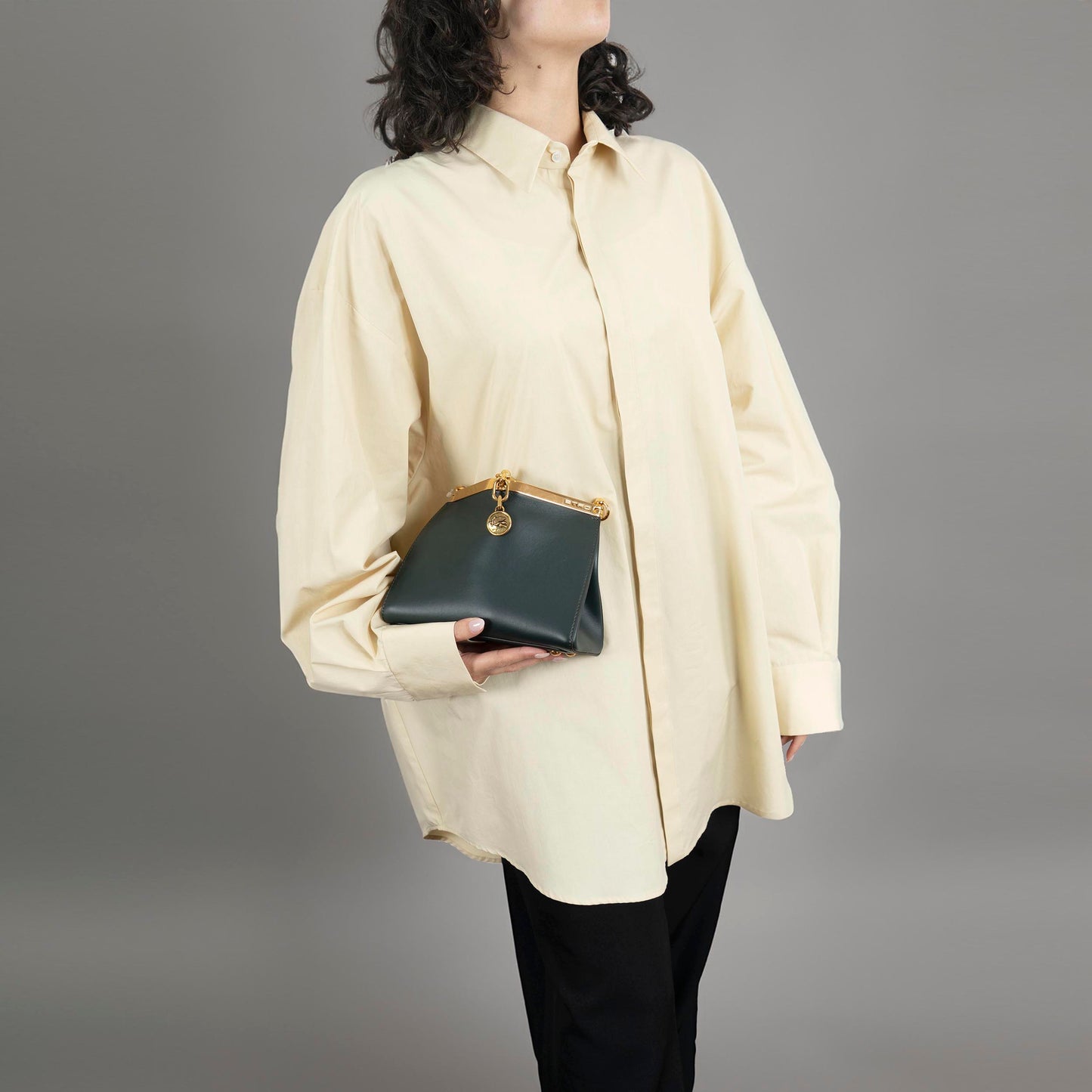 Small Vela Shoulder Bag