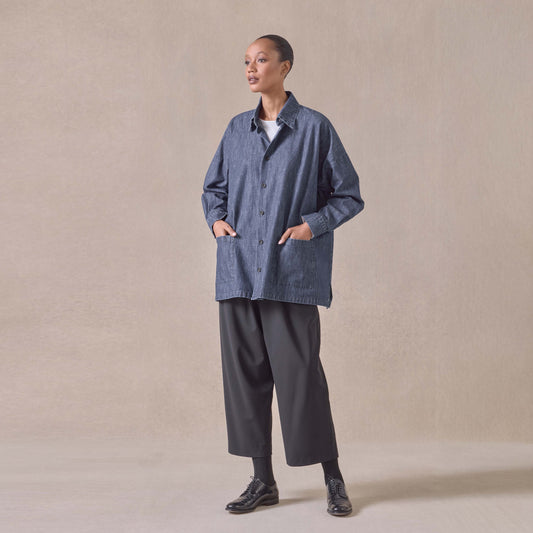 Wide shirt jacket with collar