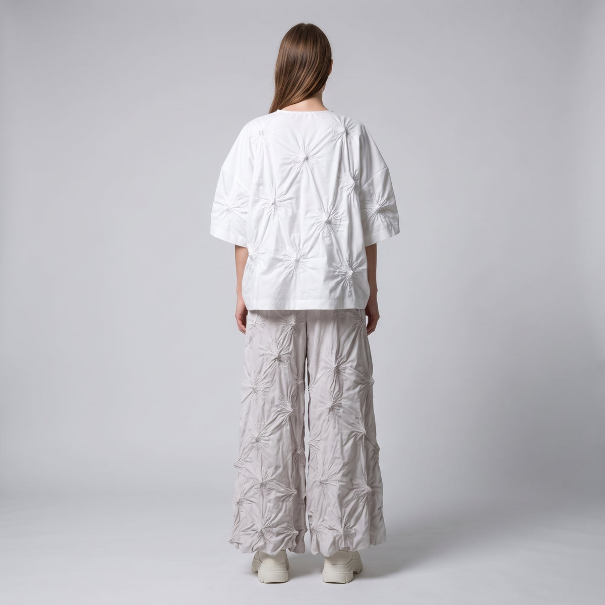 BUNZABURO Ivory Textured Wide Leg Pants - view 5
