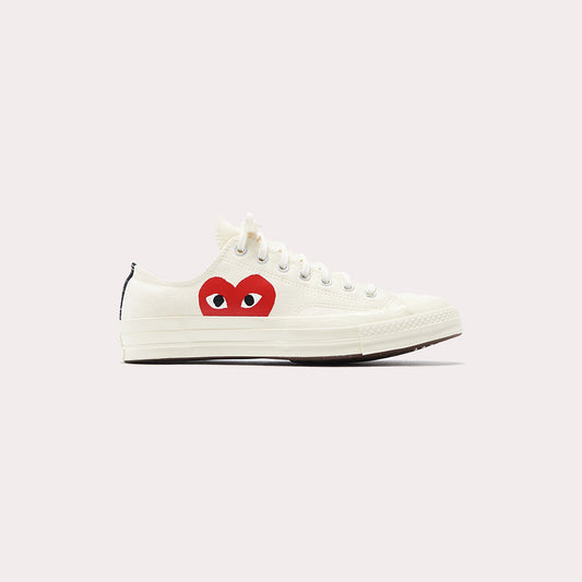 Heart-And-Eyes Low Top Chuck 70 Sneakers