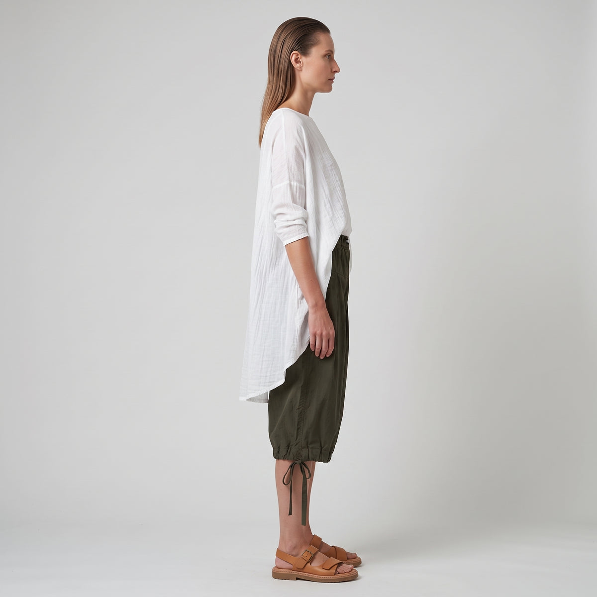 CASEY CASEY Pleated Khaki Balloon Shorts - view 4