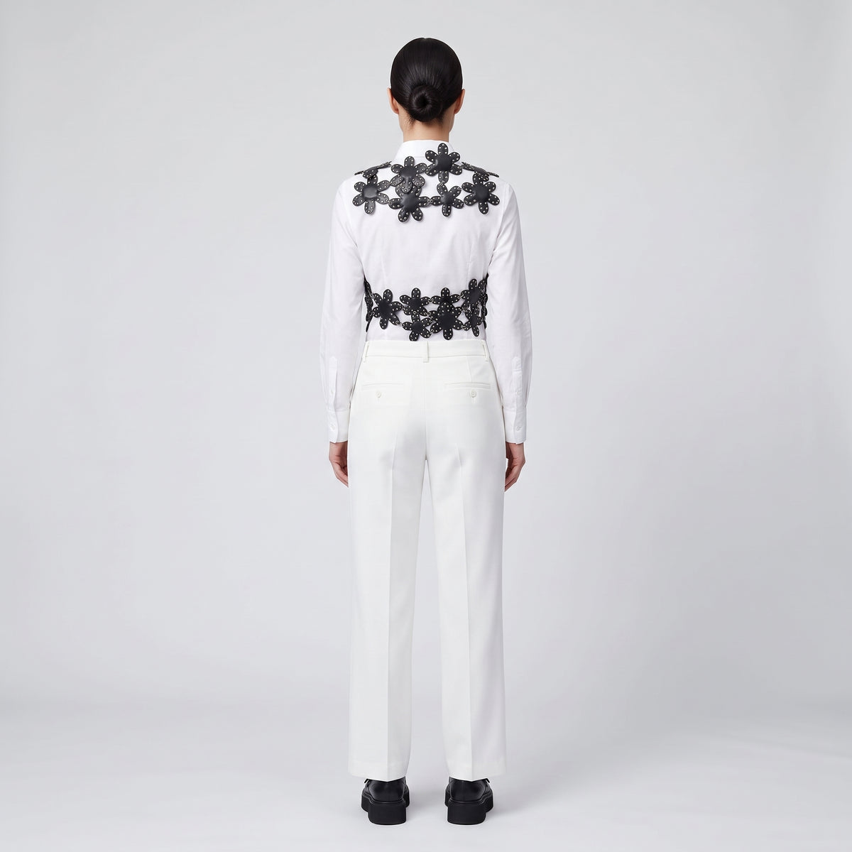 NOIR KEI NINOMIYA Studded Floral Harness Vest - view 4