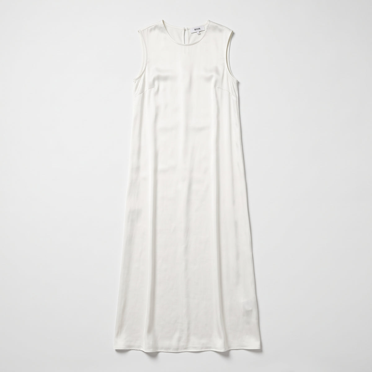 MIIN Sleeveless White Satin Maxi Dress