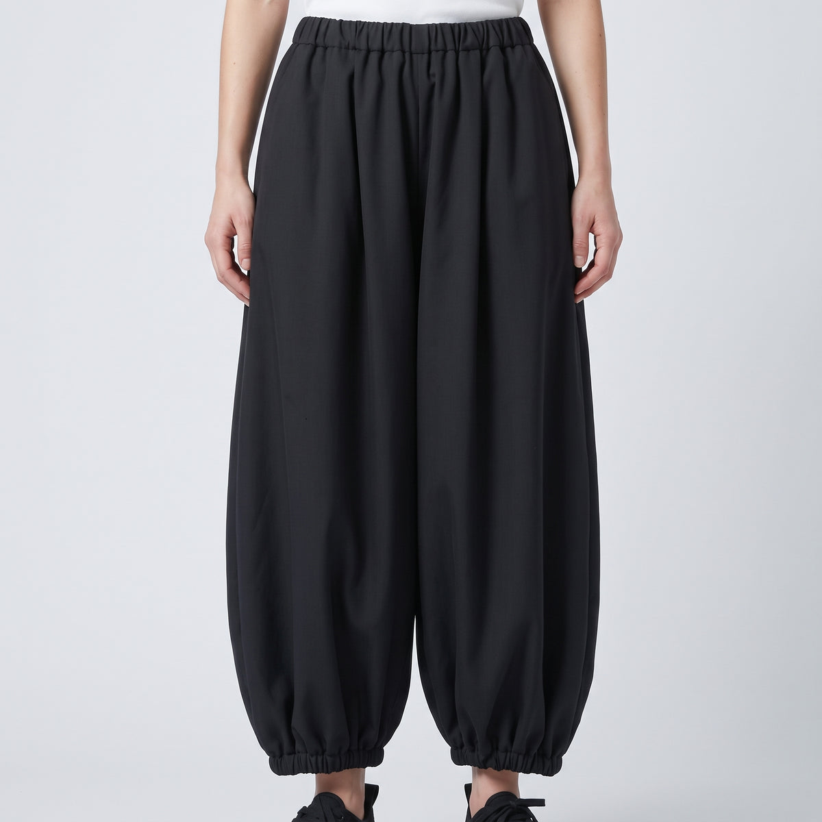COMME DES GARCONS Black Gathered Balloon Trousers - view 2