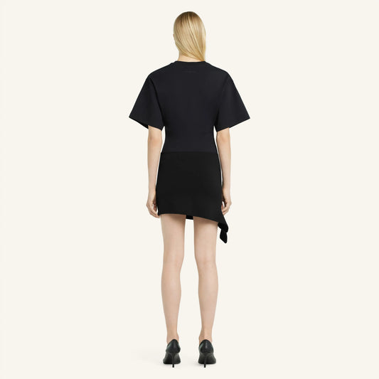 FITTED T-SHIRT