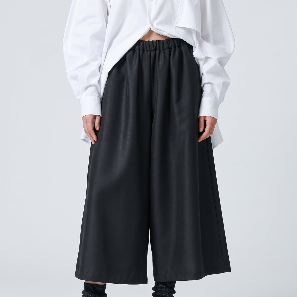 COMME DES GARCONS Cropped Wide-Leg Black Trousers - view 2