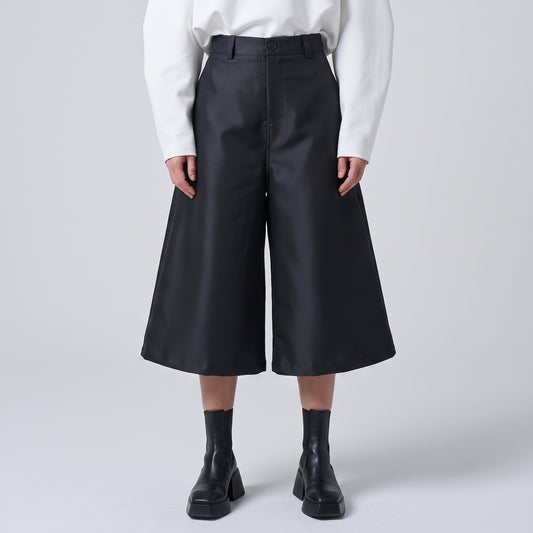 Structured Wide Leg Cropped Pants
