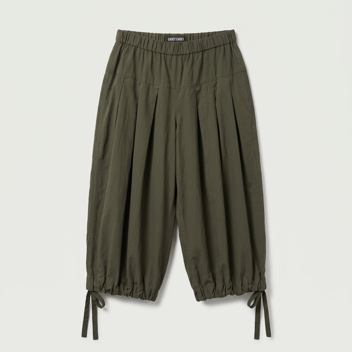 CASEY CASEY Pleated Khaki Balloon Shorts