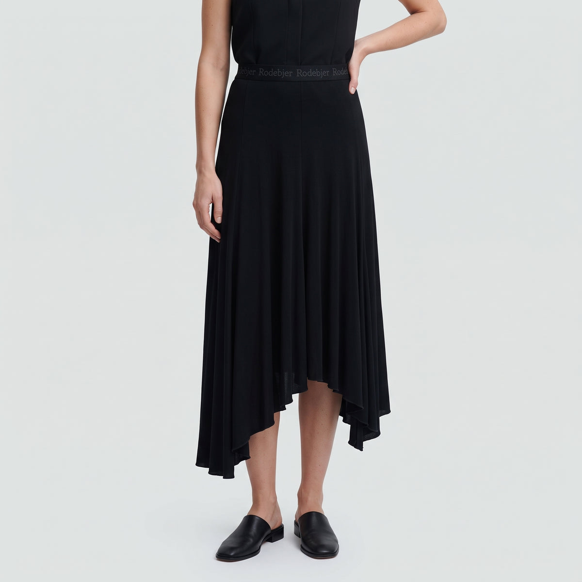 Asymmetric Fluid Jersey Skirt