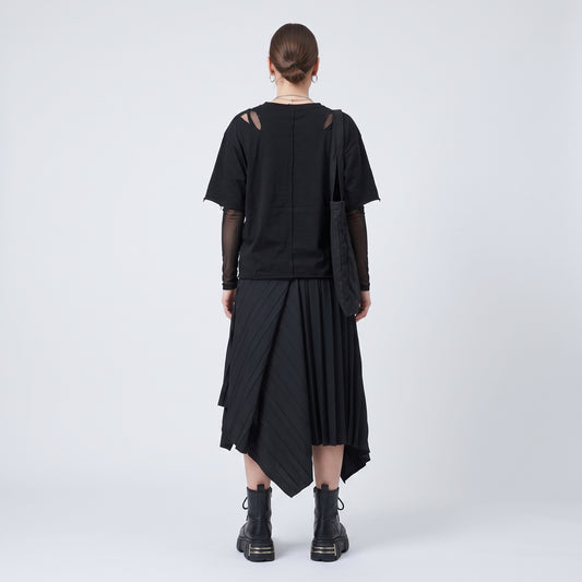 Asymmetric Pleated Black Skirt