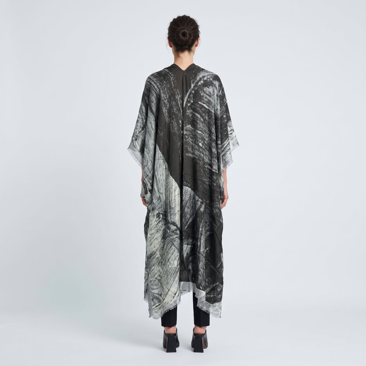 MAISON PASSAGE Feuillage Printed Grey Multi Kimono - view 5