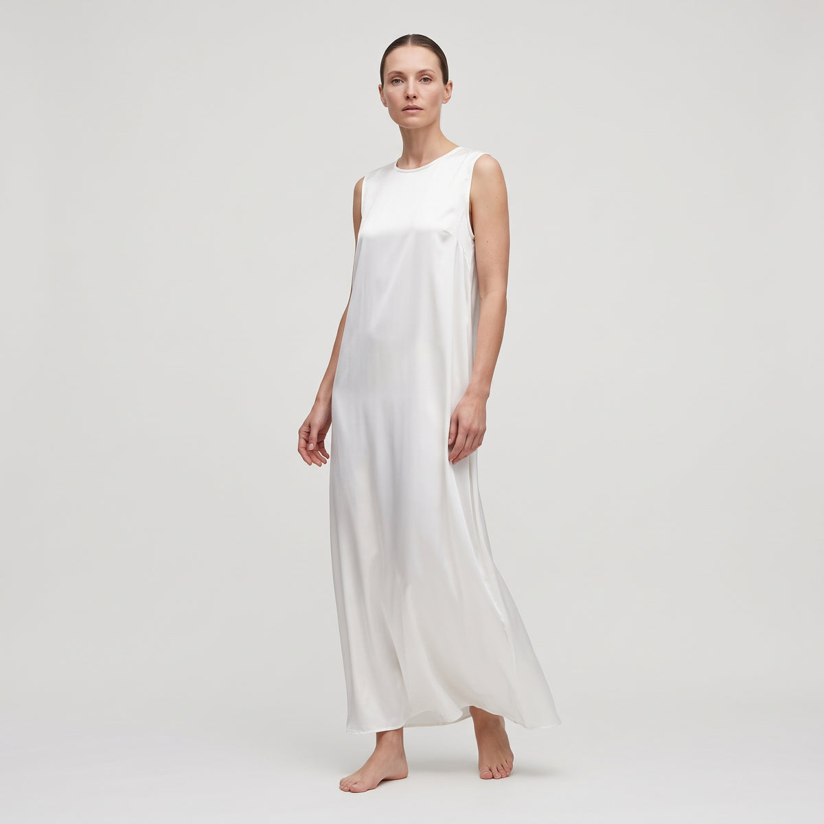 MIIN Sleeveless White Satin Maxi Dress - view 3