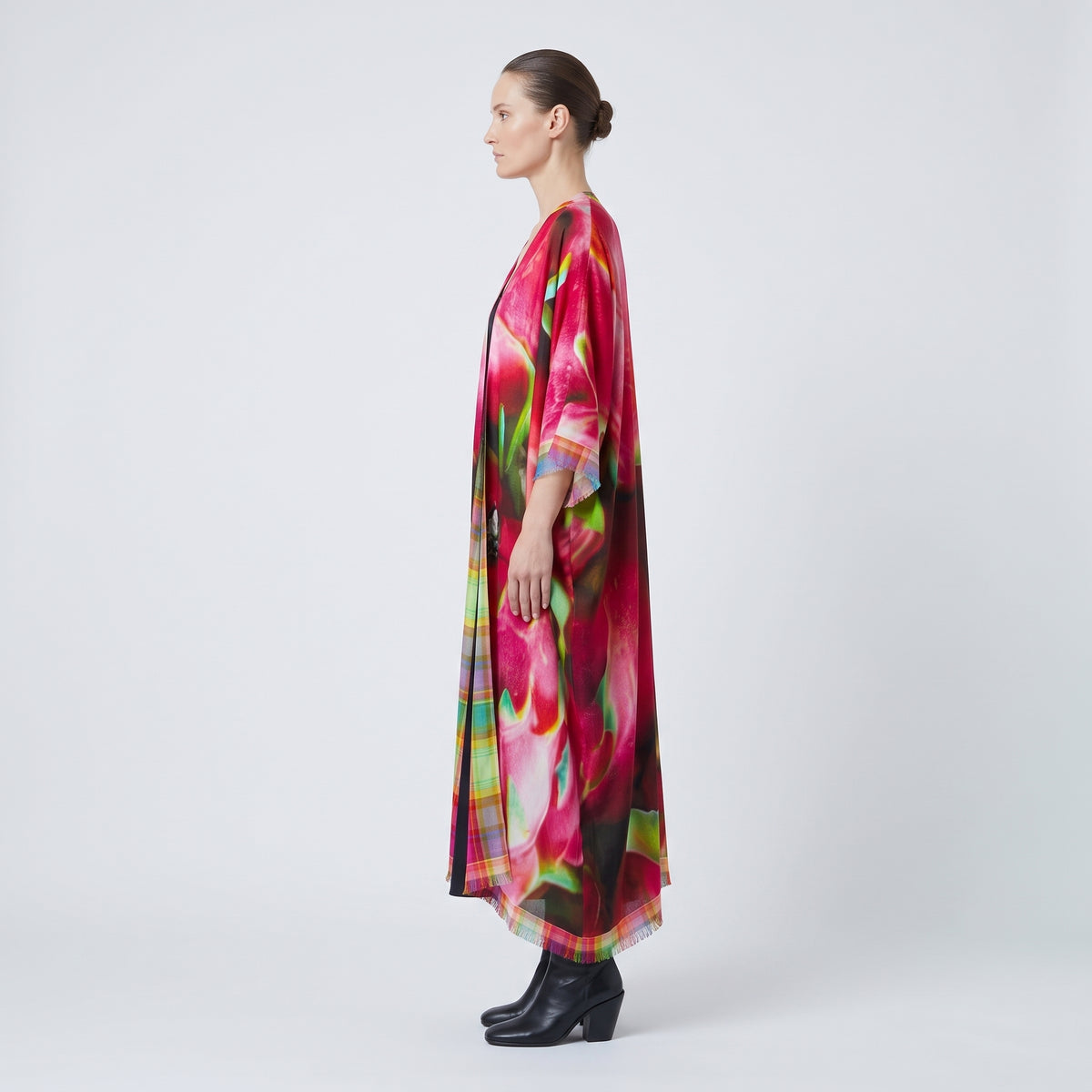 MAISON PASSAGE Vibrant Dragon Fruit Printed Kimono - view 4
