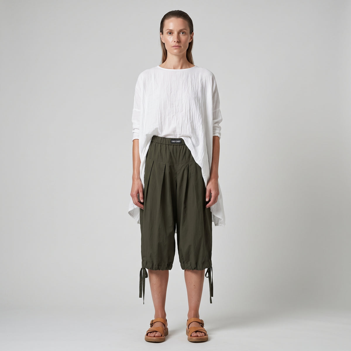 CASEY CASEY Pleated Khaki Balloon Shorts - view 3