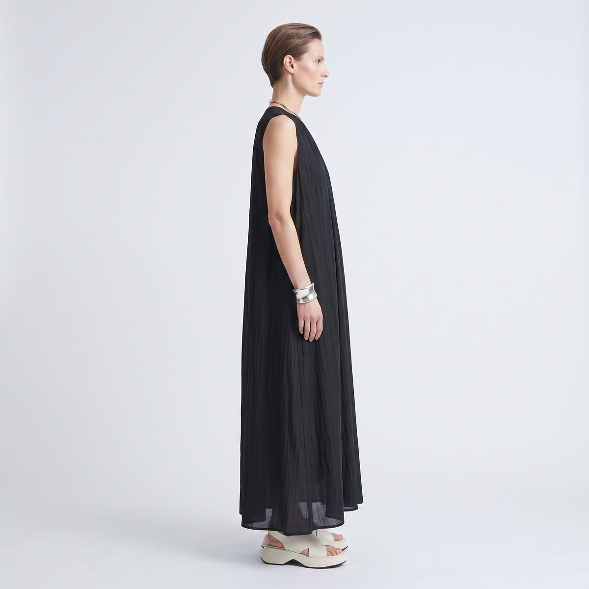 Lobelia Pleated Sleeveless Dress