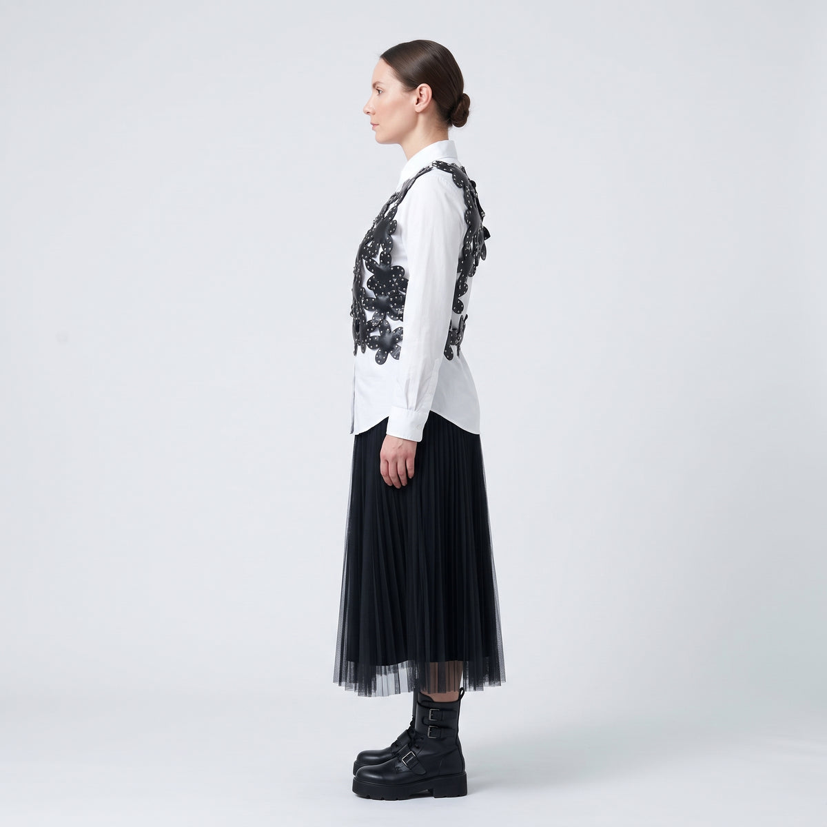 NOIR KEI NINOMIYA Studded Flower Harness Vest - view 3