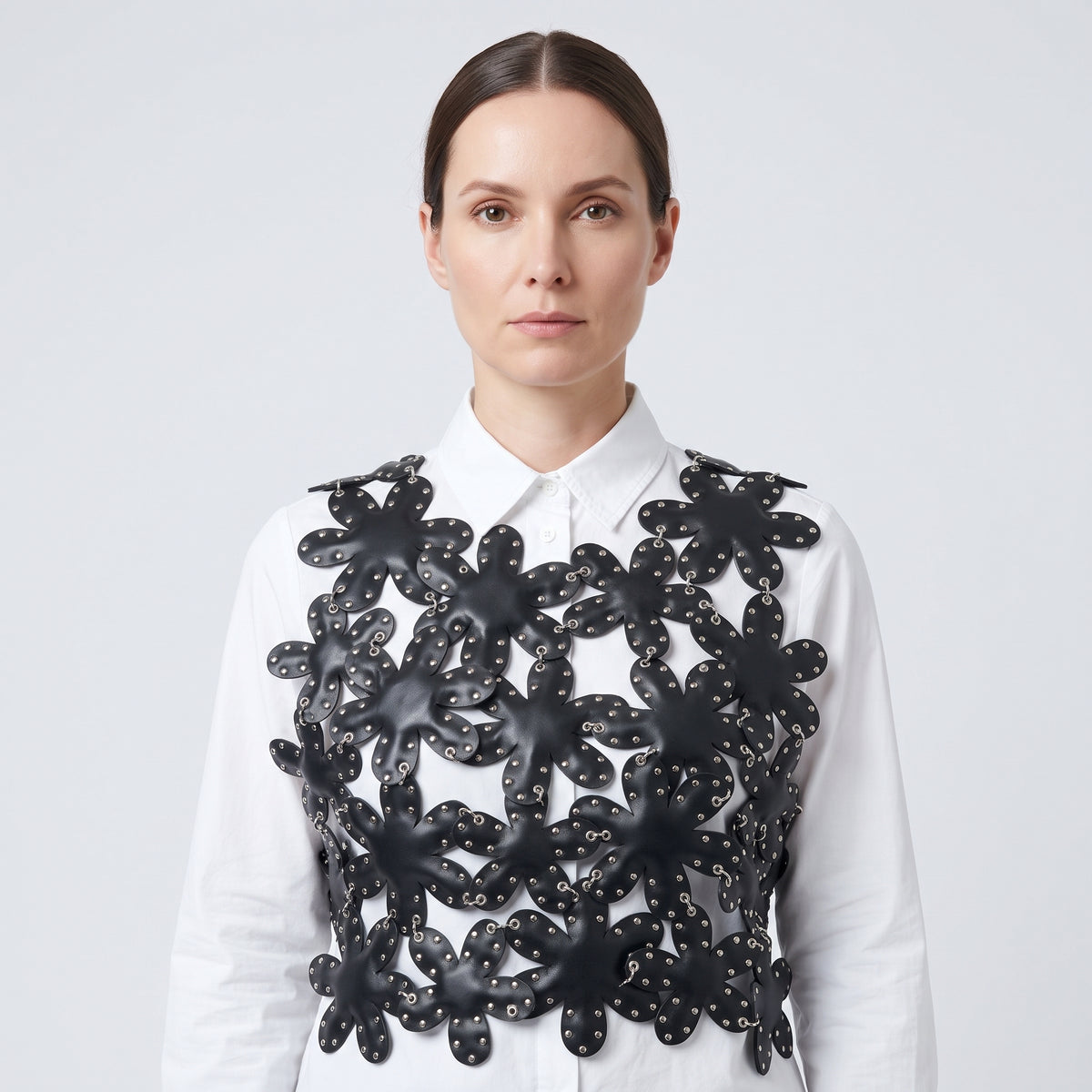 NOIR KEI NINOMIYA Studded Flower Harness Vest - view 2