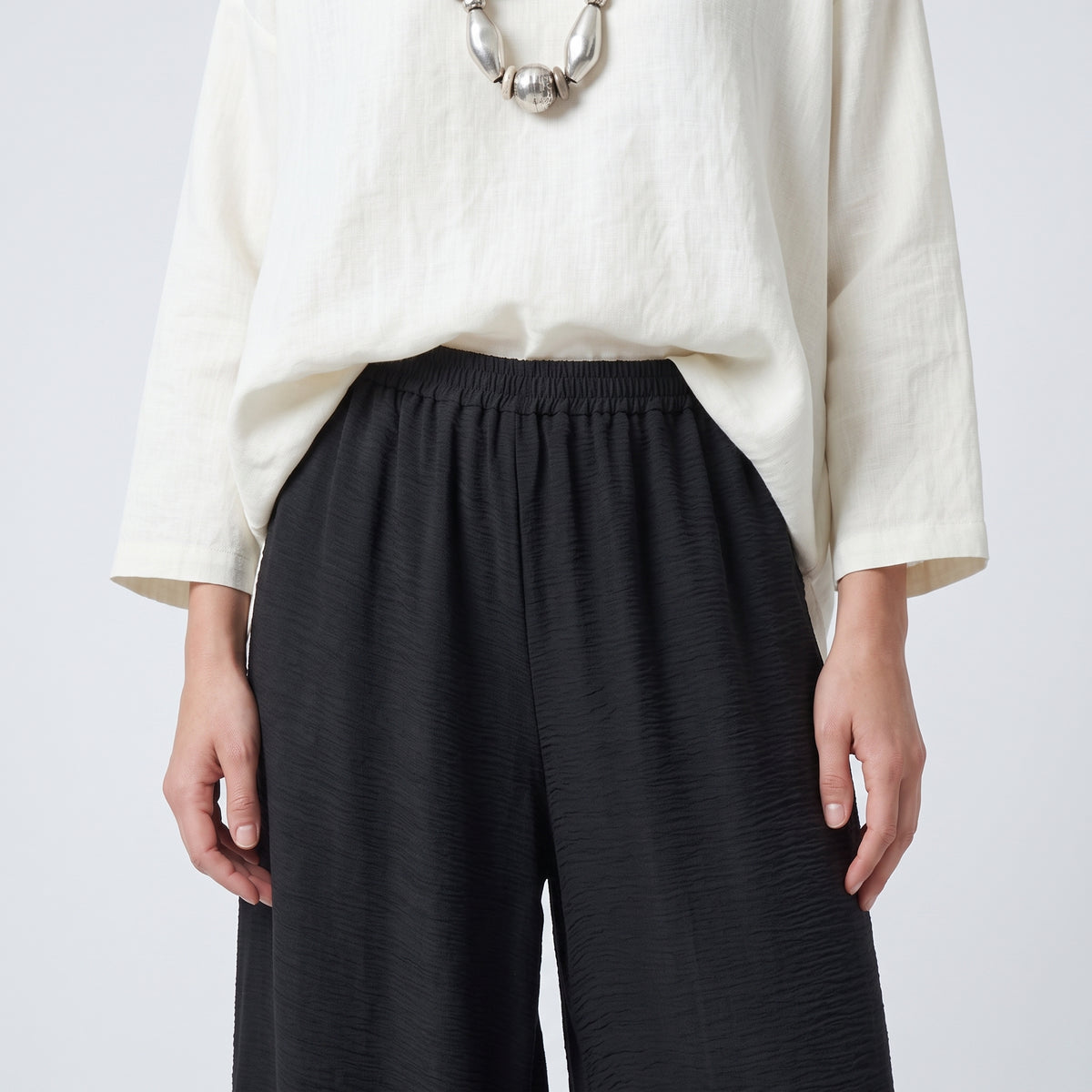 ESKANDAR Black Wide-Leg Textured Trousers - view 2
