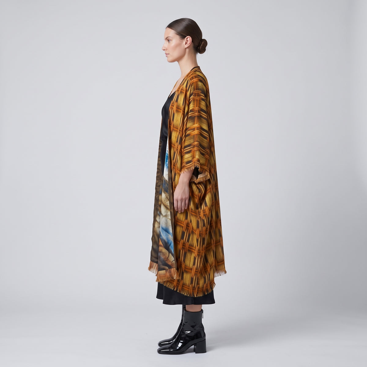 MAISON PASSAGE Orange Multi Knee Length Kimono - view 4