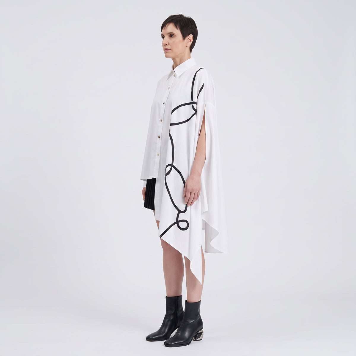 Asymmetric Chain Graphic Shirt