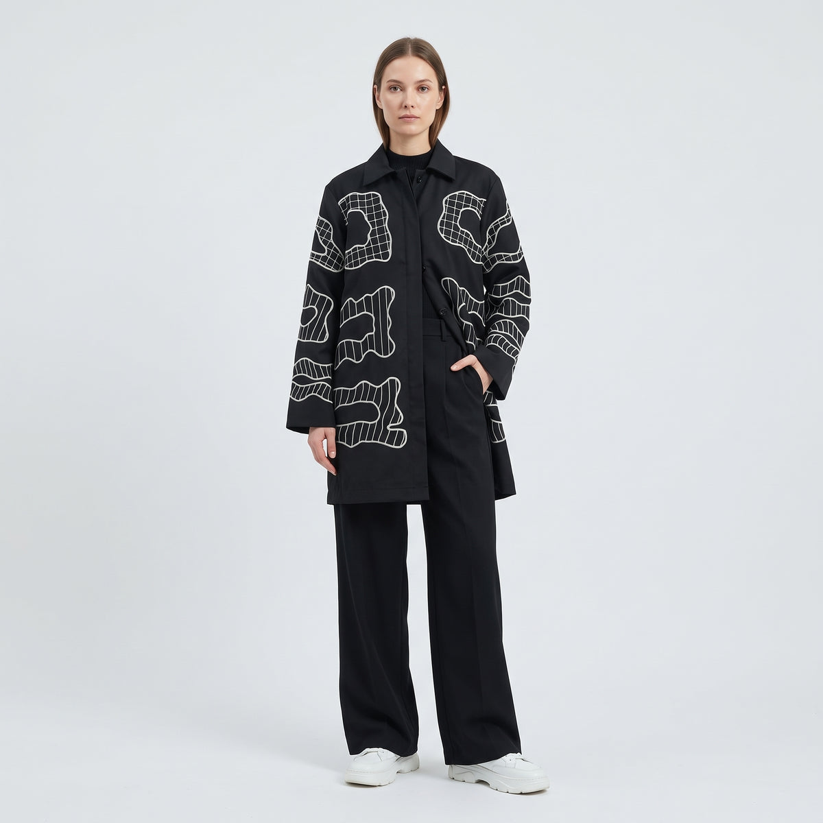 WUMAN Monochrome Embroidered Car Coat - view 3