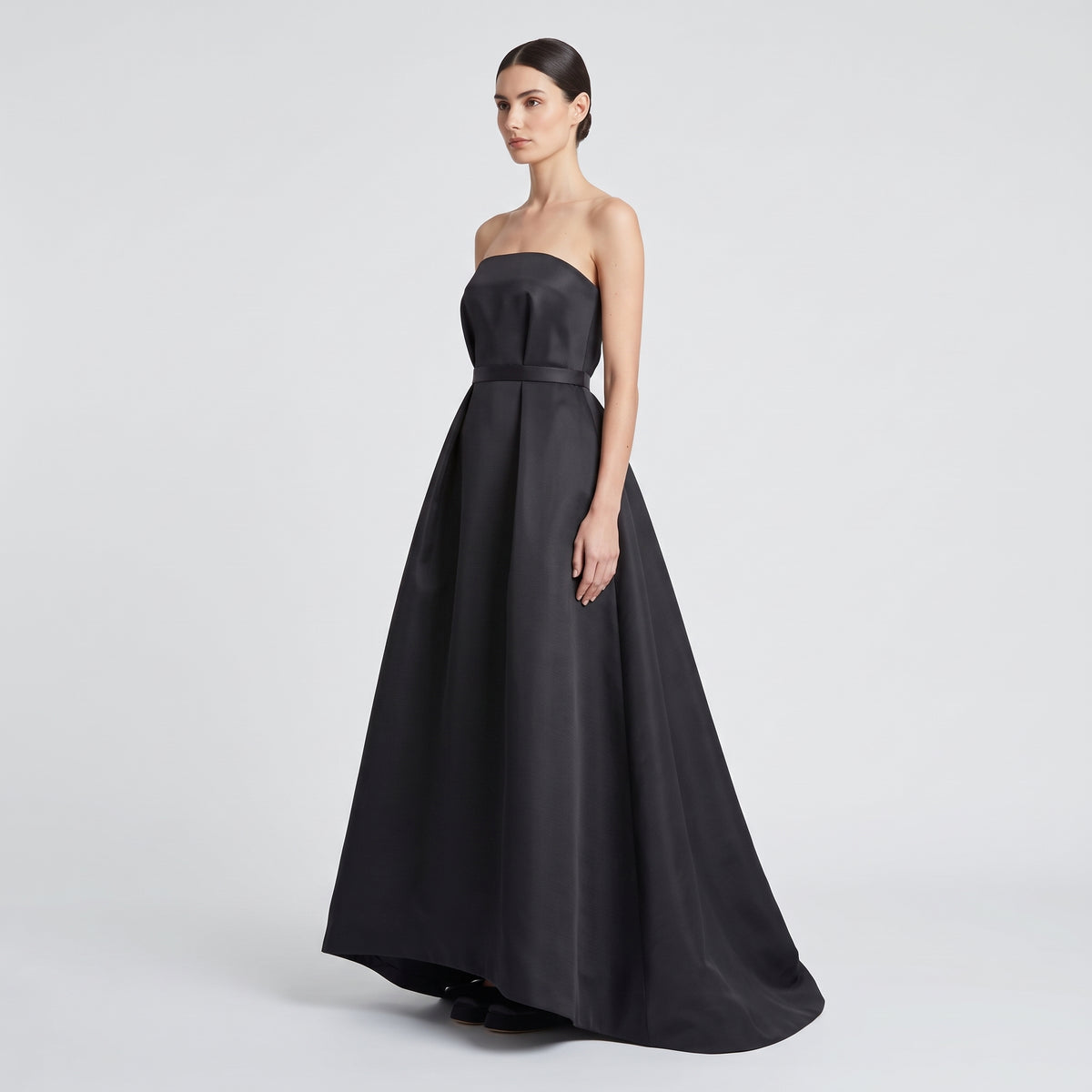 Elegant Strapless Evening Gown