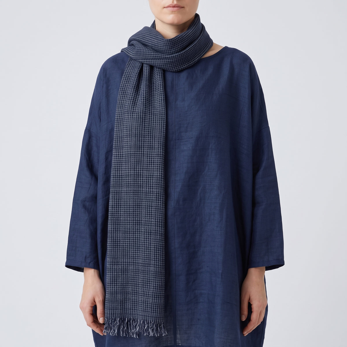 ESKANDAR Navy Grid Fringed Scarf - view 6