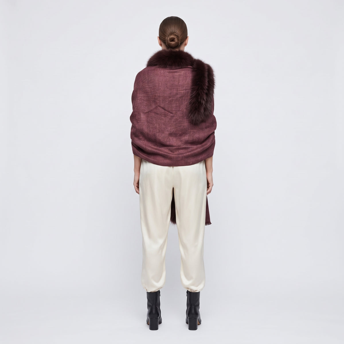 AMA PURE Fur Trimmed Purple Cashmere Cape - view 4