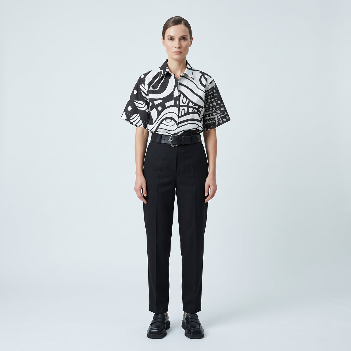 WUMAN Monochrome Graphic Short Sleeve Shirt - view 3