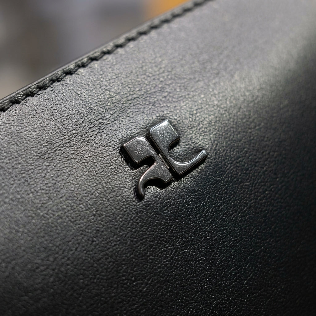 COURREGES Sleek Leather Logo Pouch - view 5