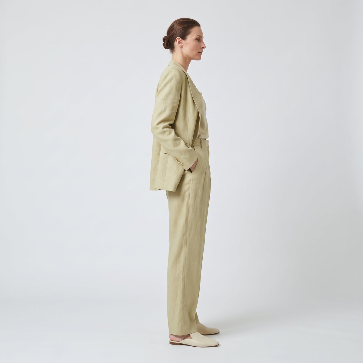 Pleated Wide Leg Linen Trousers