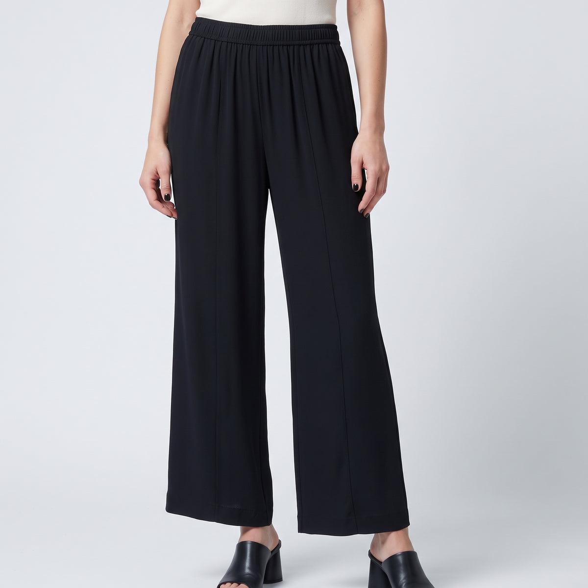 Cropped Wide-Leg Pleated Trousers