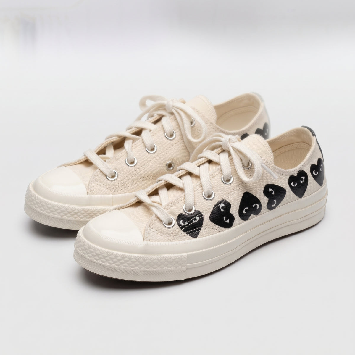 Heart Print Canvas Sneakers
