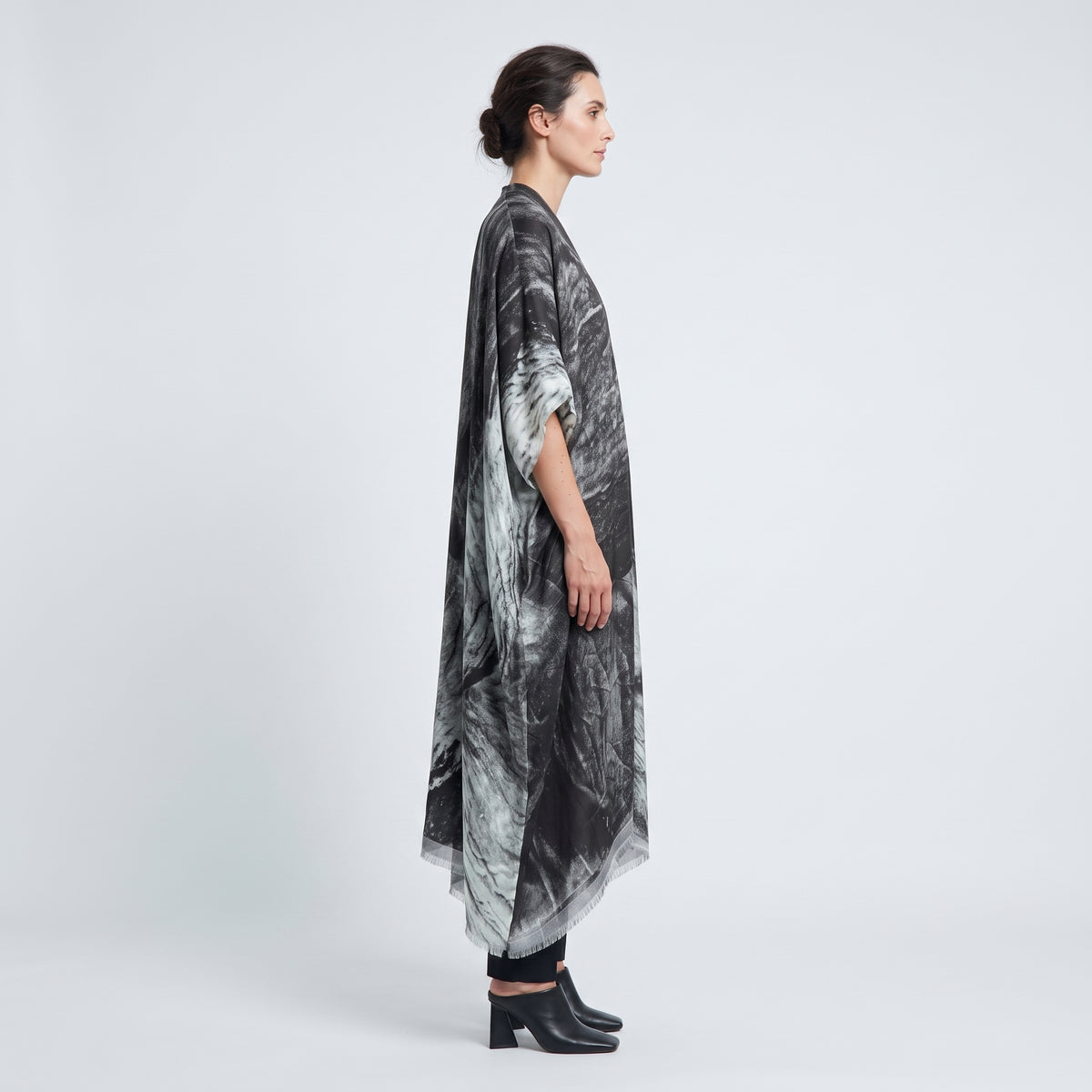 MAISON PASSAGE Feuillage Printed Grey Multi Kimono - view 4