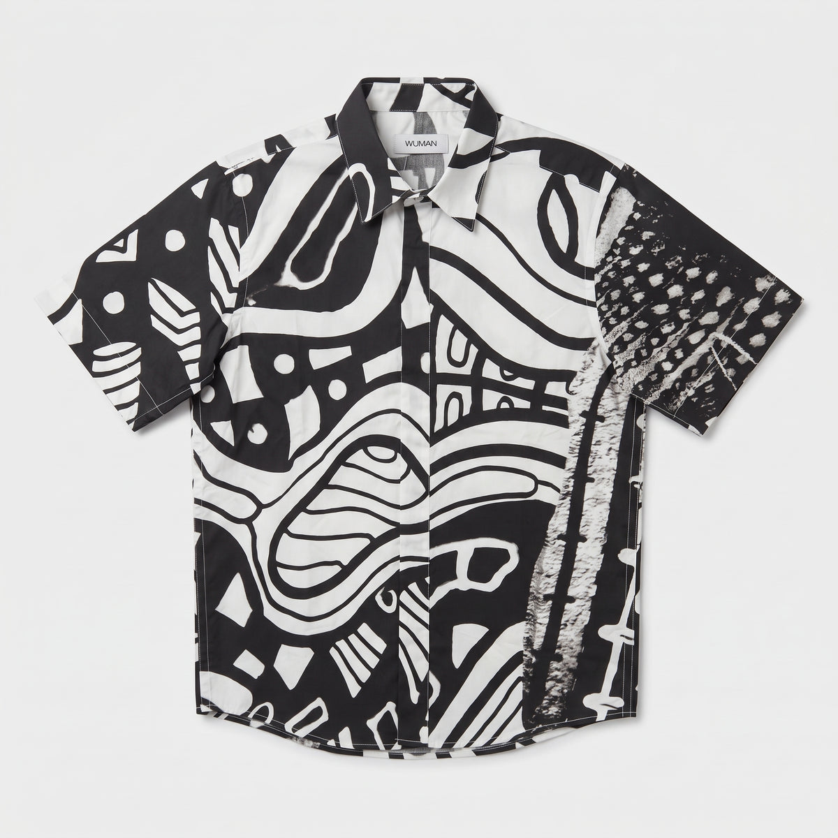 WUMAN Monochrome Graphic Short Sleeve Shirt