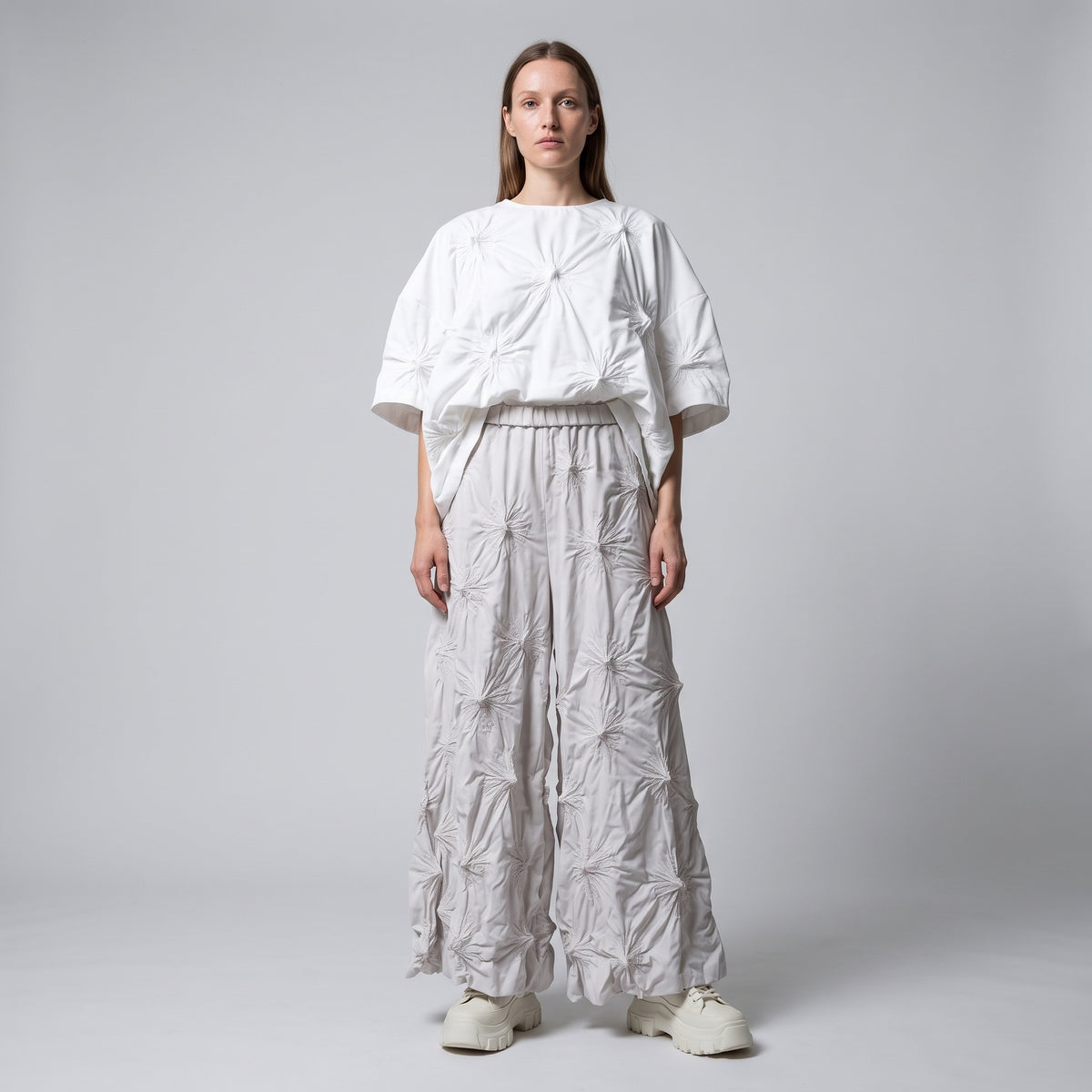 BUNZABURO Ivory Textured Wide Leg Pants - view 3
